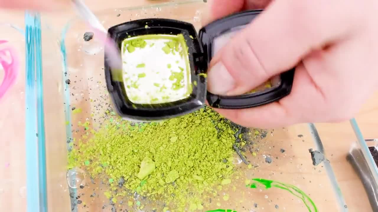 Mixing Makeup Eyeshadow Into Slime ! Pink vs Green Special Series Part 13 Satisf