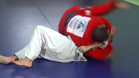 Gustavo Froes BJJ Ultimate Lessons Vol 05 Attacks from the Side Mount & Knee on Belly