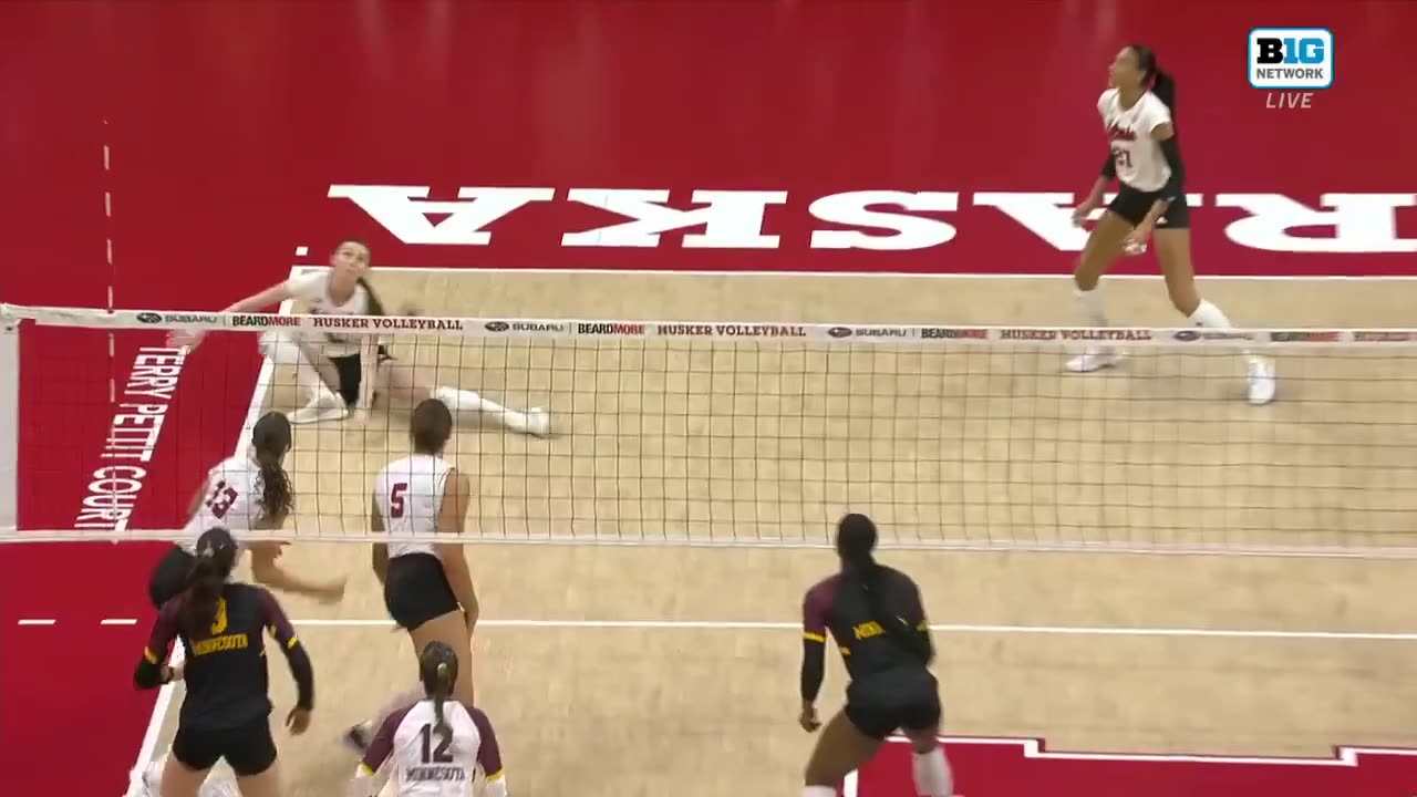 Perfect Dig and Kill! Huskers dominate #NCAAWVB! #BTN