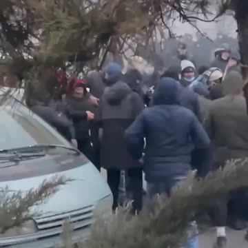 The people of Ukraine are being given a variety of weapons and weapons for war