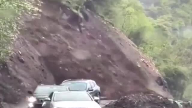 We managed to slip through Успели проскочить