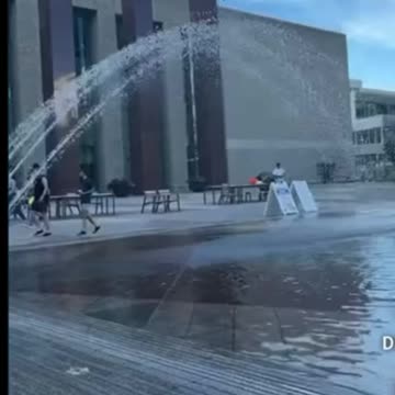 Swimming fountains in Churchill square