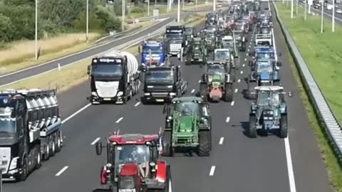 🇳🇱Dutch farmers warn Mark Rutte: "The protests will continue!"