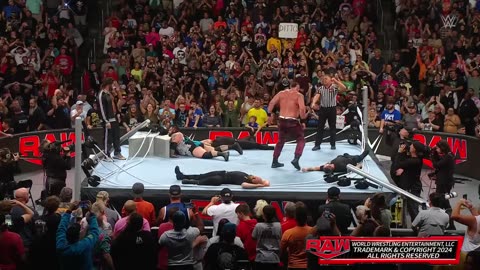 FULL MATCH- Ring collapses in Strowman vs. Reed Last Monster Standing Match- Raw, Sept. 30, 2024