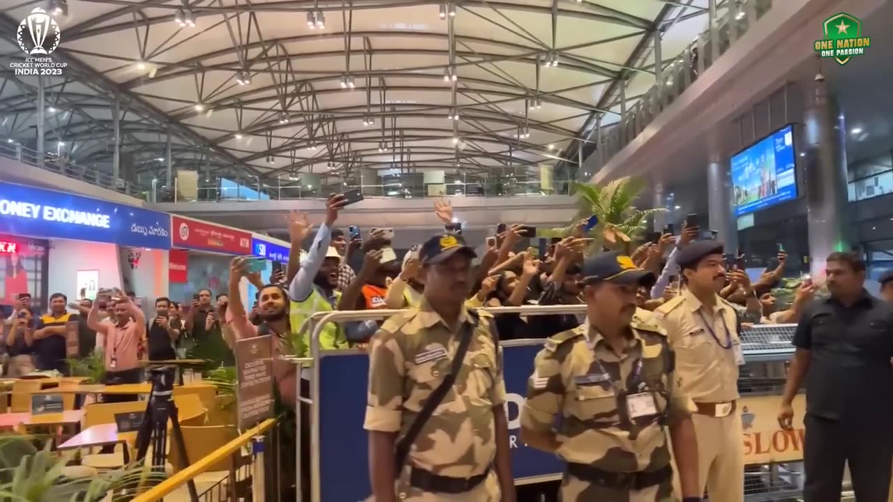 A Warm Welcome in Hyderabad as Pakistan Team Land on Indian Shores | #CWC23 | PCB | MA2A