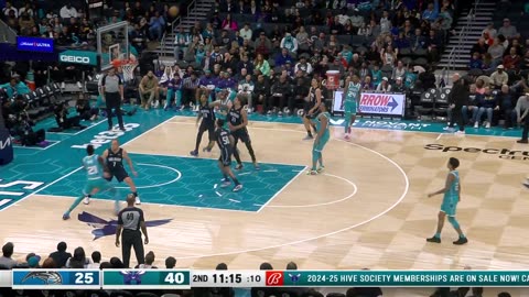Miller On Fire! Perfect 9-9 FG, 24 PTS in Magic's 1st Half! vs. Hornets