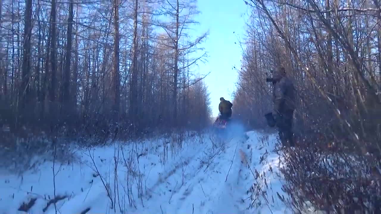 НАЛОВИЛ НЕ УНЕСТИ! ОГРОМНЫЕ НАЛИМЫ НЕ ЛЕЗУТ В ЛУНКУ! ЯКУТИЯ день 6