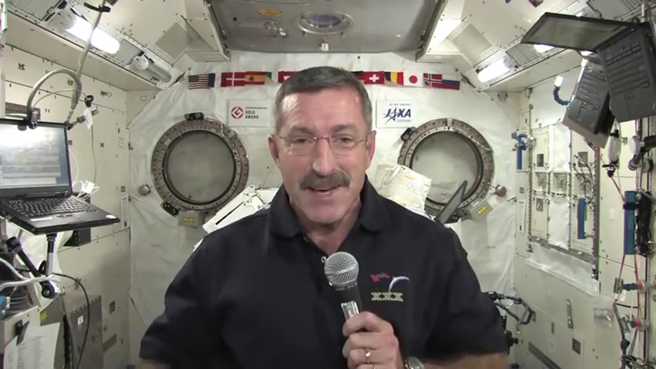 44 Thanksgiving in Space for New ISS Commander