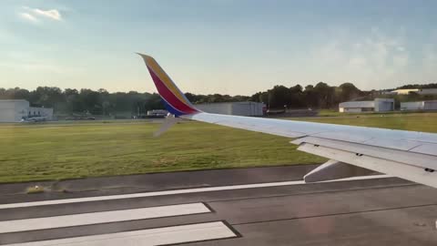 Southwest Airlines 737 800 takeoff Birmingham AL (BHM)