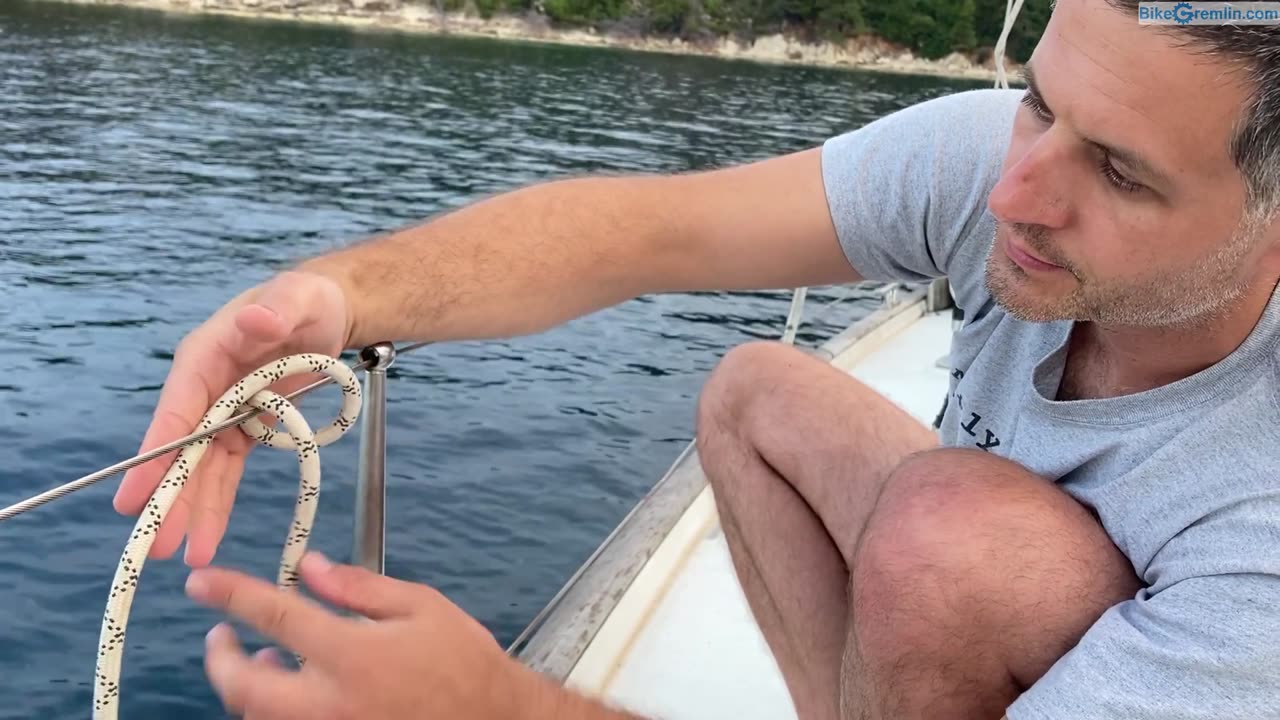 Basic knots useful on a sailing yacht