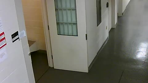 1665HQOB02PrisonerProcessingCell_2021-01-06_01h20min00s993ms.mp4