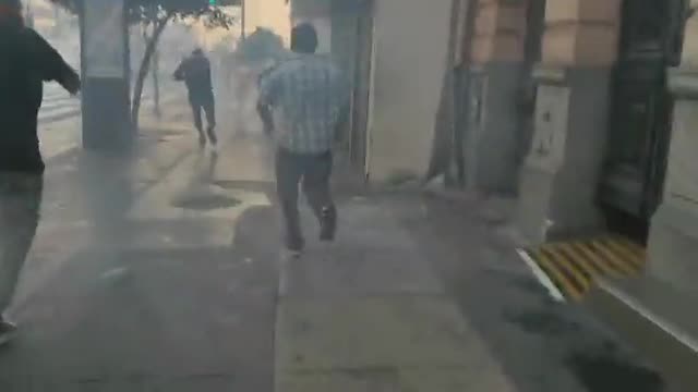 Urgent Peru..Protests turn into confrontations with the police