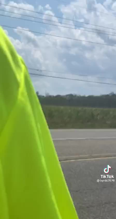 Hurricane Ida Relief Workers turn their backs to Biden