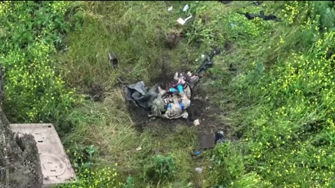 Ukraine jump out of an armored personnel carrier directly onto mine