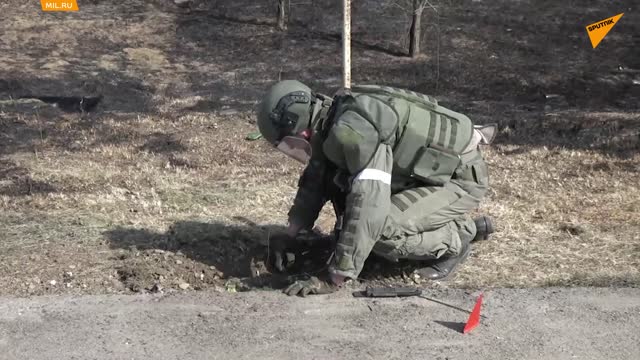 Desactivación de más de 12.000 objetos explosivos por parte de los militares rusos
