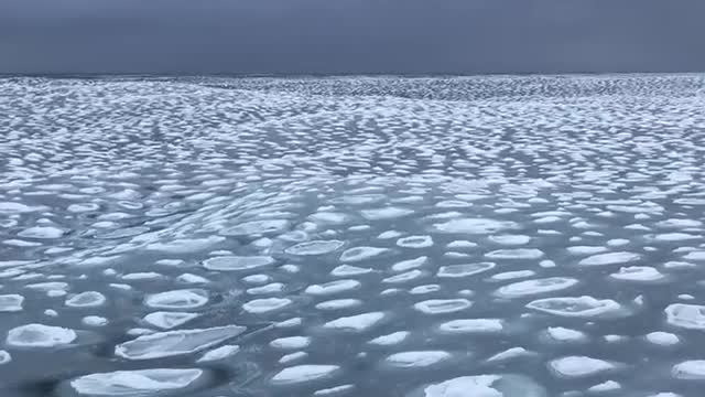 Ice-covered waves beautifully captured on camera in Norway