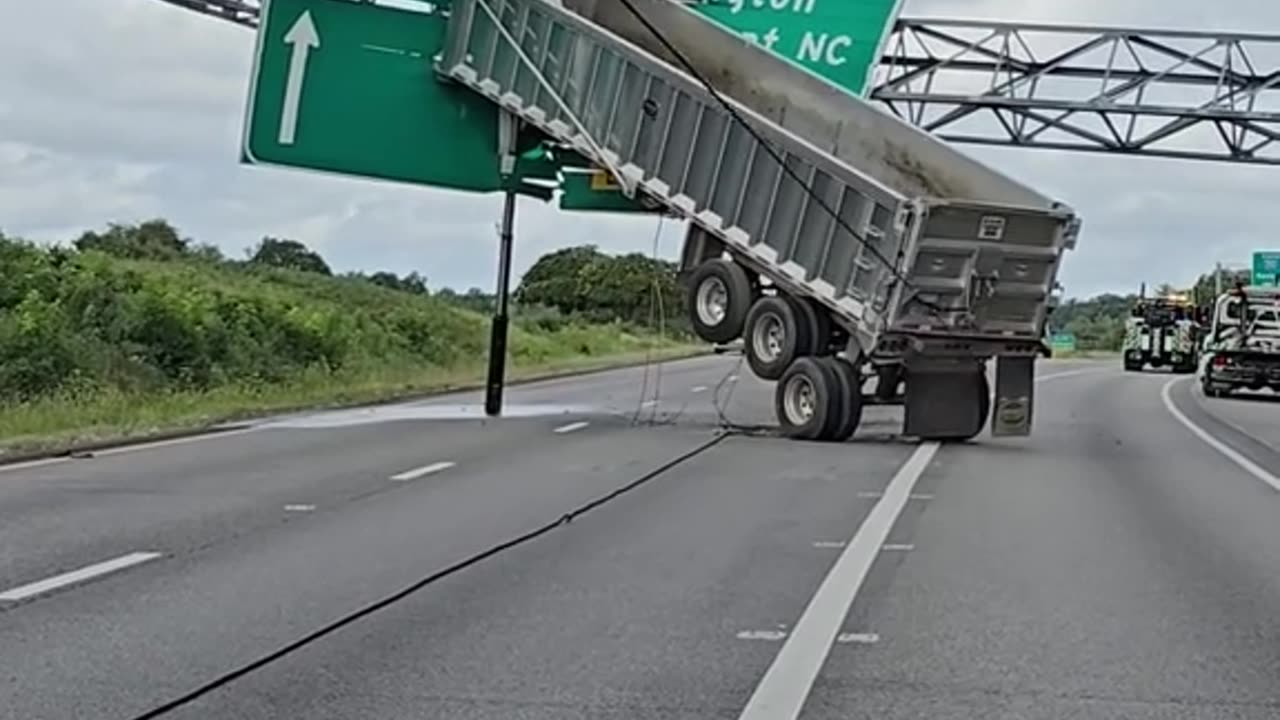 Truck sign