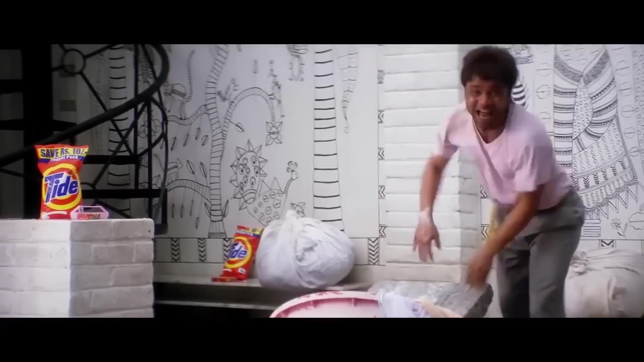 Funny Video (मुझे कपड़े धोने आता है इसको बिलकुल नहीं आता है साहबजी _ Rajpal Yadav Best Comedy Scene)