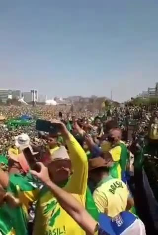 la fête de l'indépendance du Brésil transformée en soutien à Bolsonaro,