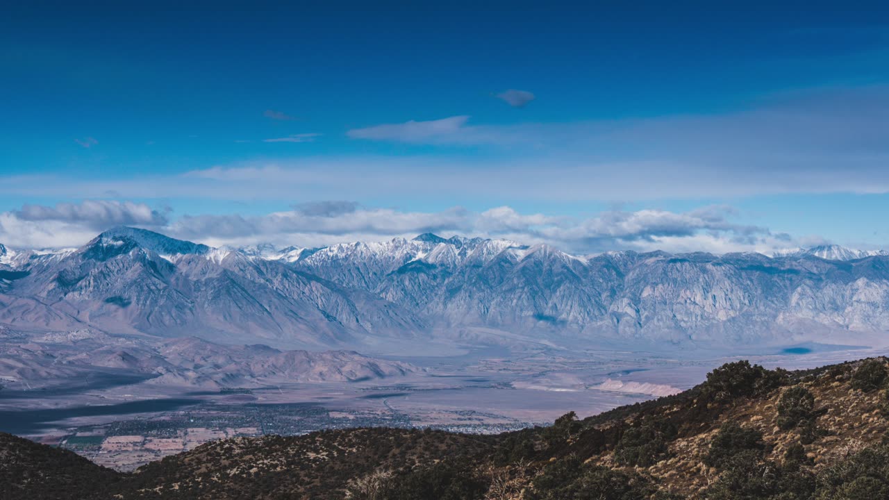 Majestic peaks of Sierra Mountains