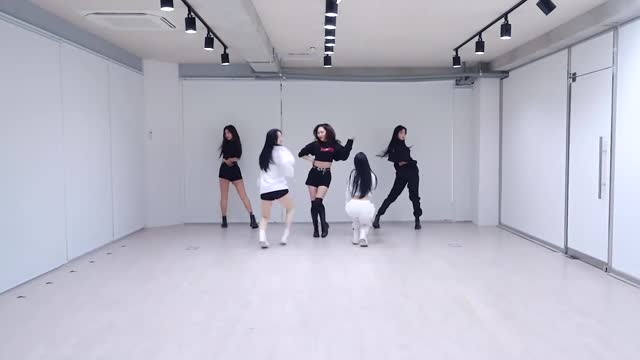 dance rehearsal