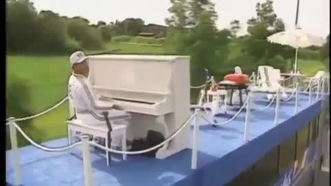 The missing piano and the man