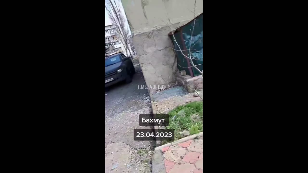 18++++ Graphic war video in Bakhmut (4/23/23)