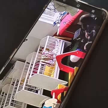 Fall out at daycare: Parents slam crèche as tot lands on her head