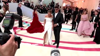 NFL star Patrick Mahomes arrives at Met Gala