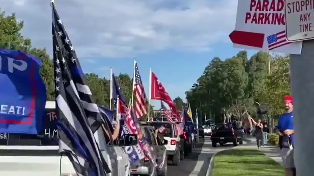 Watch: Massive car rally for President Trump in Santa Clarita, California,