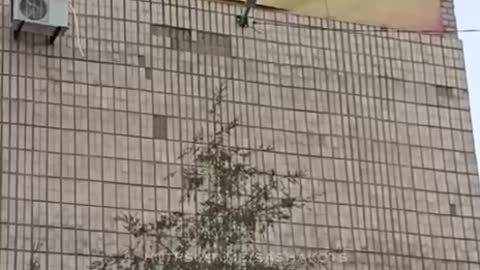 In Melitopol, which is under the control of Russian troops, Bandera slogans are being torn down
