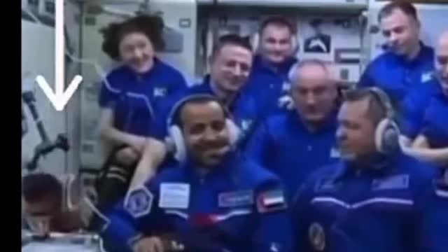 우주의 물 셔틀