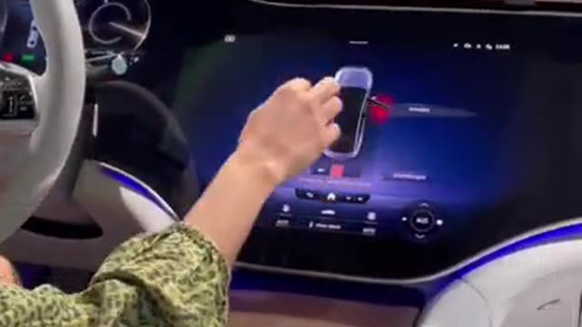 73_ BEST car function ever selfclosing door Mercedes EQE