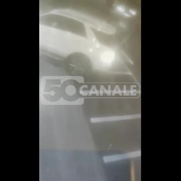 Insegue e investe il suo rapinatore.