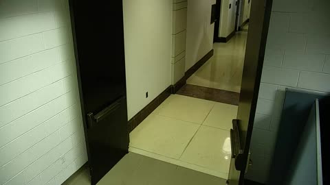 7046CVCLLElevator#3Lobby_2021-01-05_03h20min01s613ms.mp4