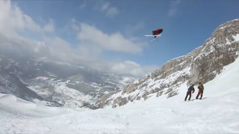 Candide Thovex - A bit of skiing