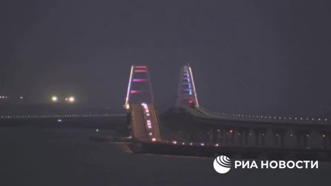 Traffic on Crimea Bridge continues normally