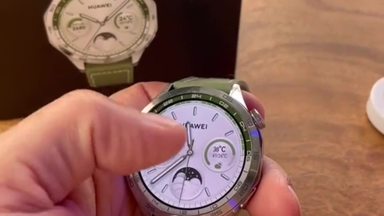 Watch GT 4