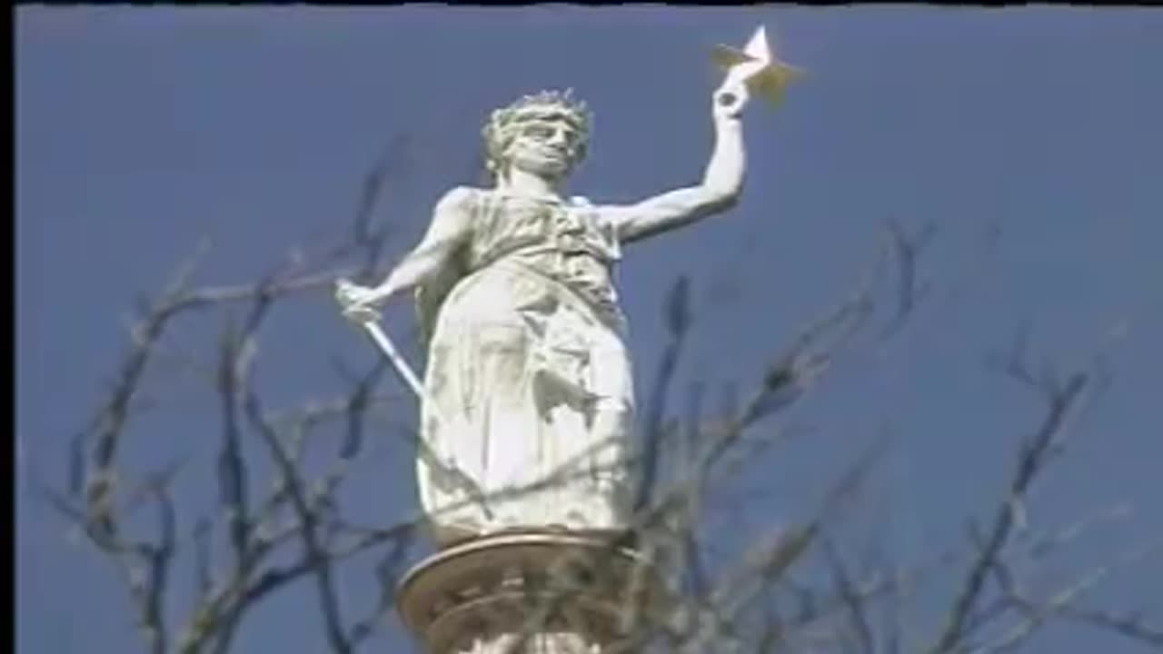 Helicopter installation of the Goddess of Liberty- 1986