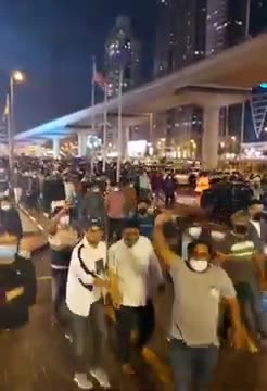 Dubai protest people favor of Imran Khan