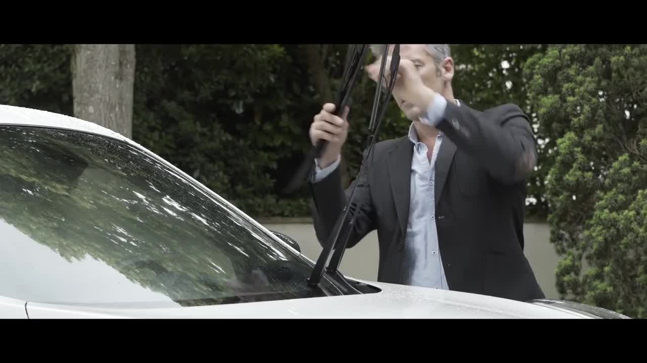 How to lift/change your wiper arms in the Nissan Juke