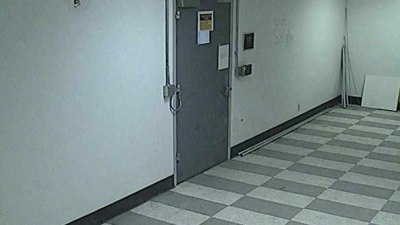 6081RHOBG3G306LobbySouth_2021-01-05_02h40min01s513ms.mp4