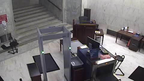 3091RHOBGRLowerIndepAveDoor_2021-01-05_04h00min01s983ms.mp4