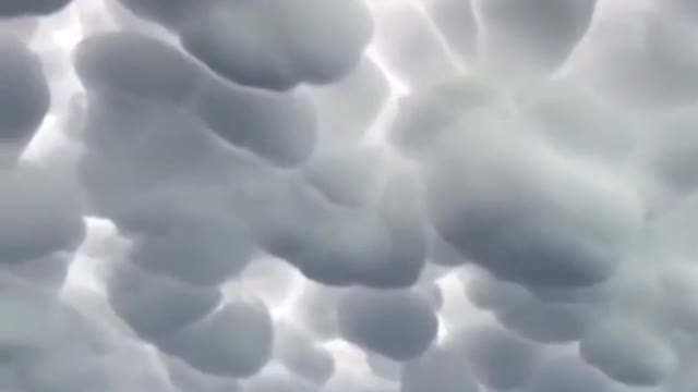 Does this sky look normal to you?