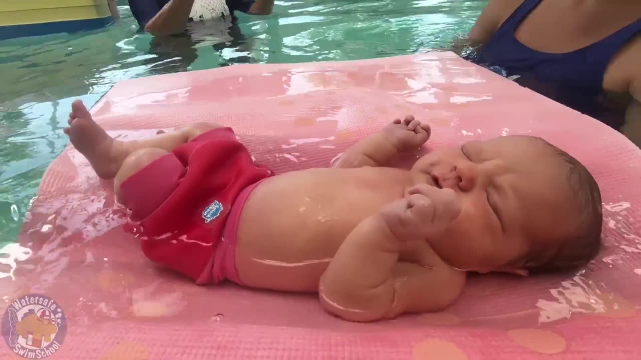 Baby 5 Days Old - LEARN-TO-SWIM EXPERIENCE