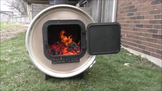 Burning Toxic Paint Off Barrel Stove