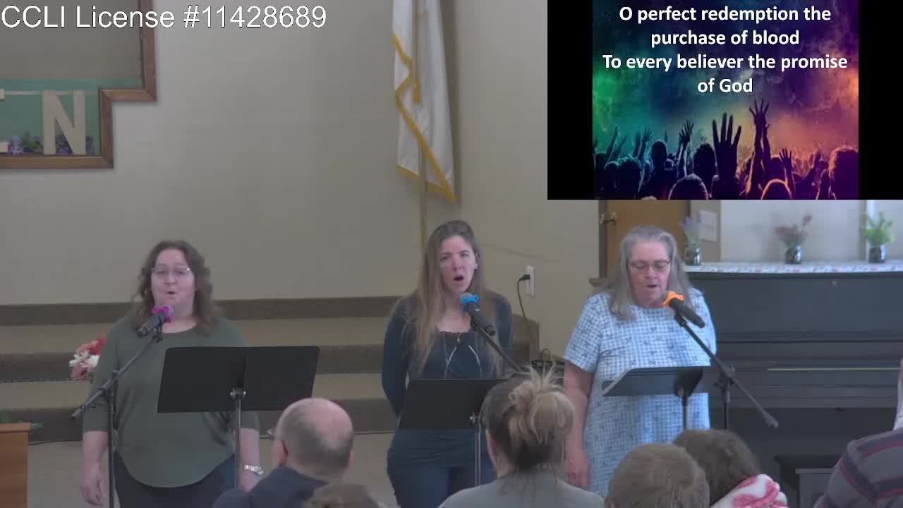 Moose Creek Baptist Church sings “To God Be the Glory“ During Service 4-3-2022