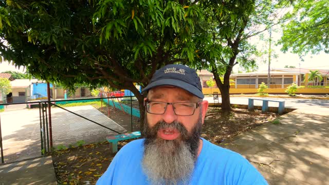 Opening Day of Leon Baseball in Nicaragua | Vlog 15 November 2022