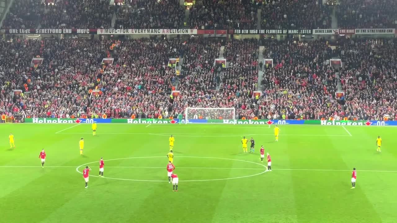Cristiano Ronaldo GOAL vs Sheriff | Fans Reaction | 3-0