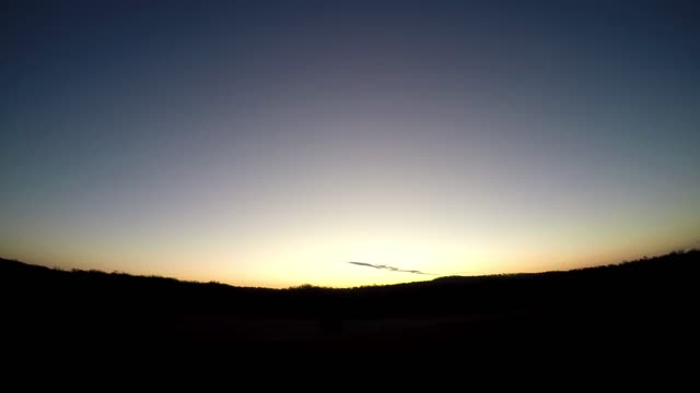 Sun Rise 11 14 22 25f/-4c